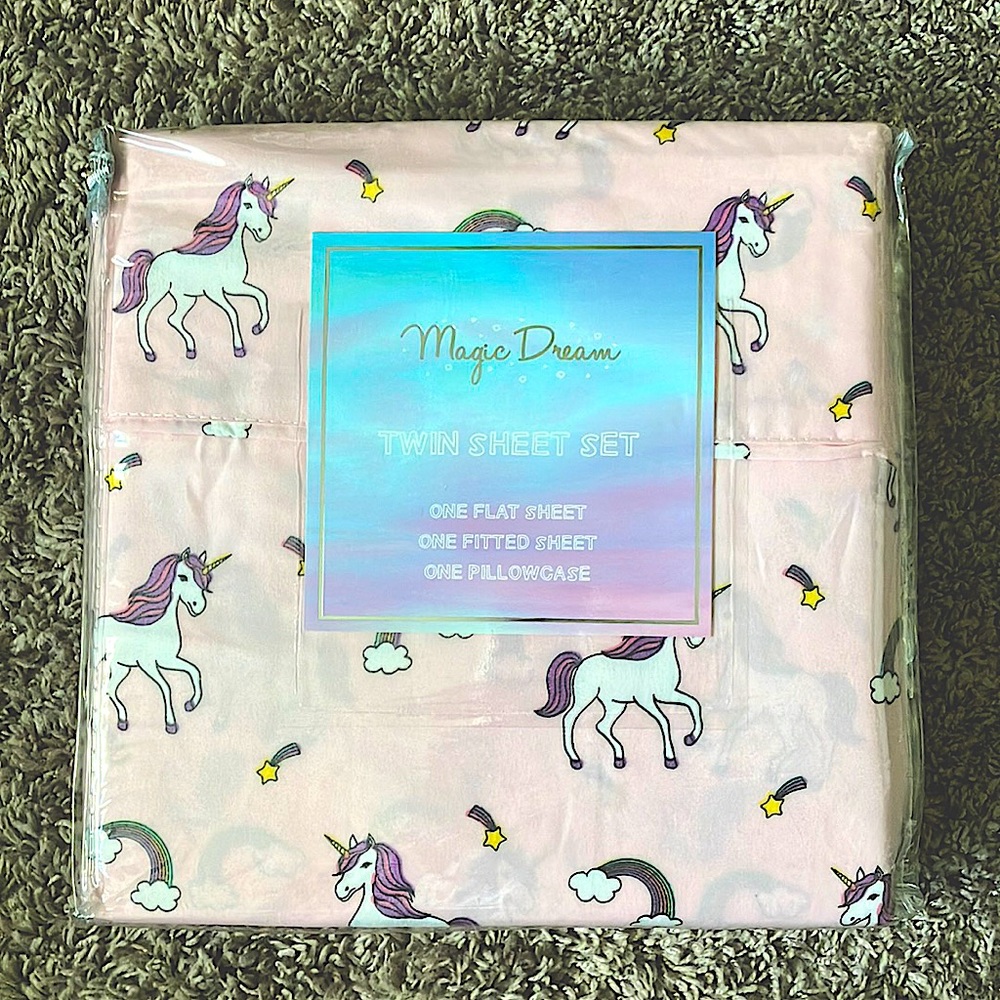 Unicorns🦄 Pink Twin Size Sheet Set ~New in Package